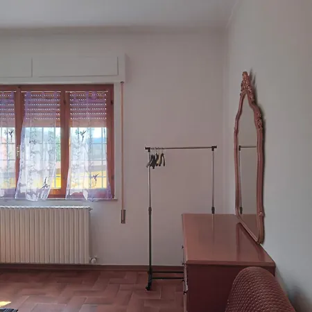 Casa Gatta Rossa Orange Cat House Apartment *
